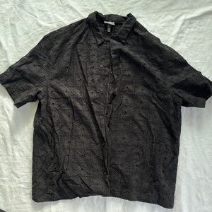 Black H&M Shirt Tee — XL — New Condition — Subtle Breathable Pattern